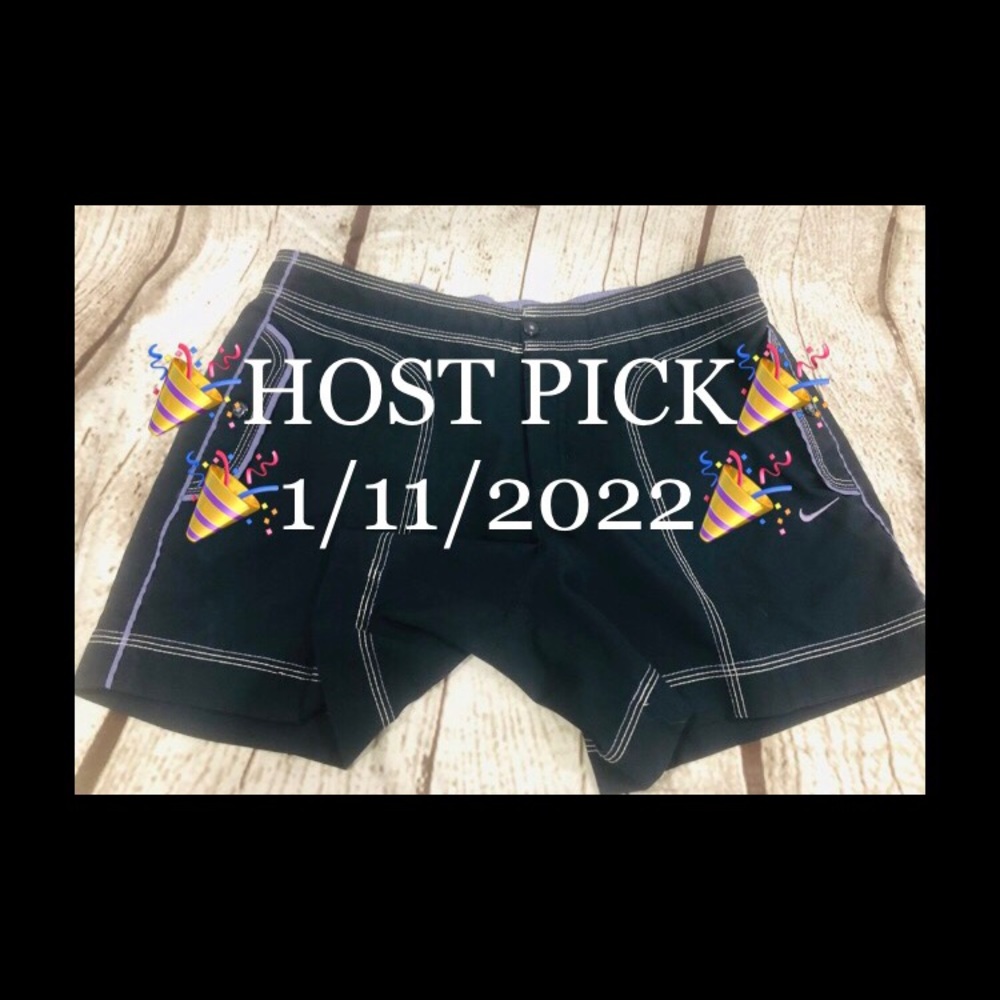 🎉HP🎉💫EUC💫Nike Athletic Shorts for Women- Measurements in Pics💫 - Picture 2 of 16